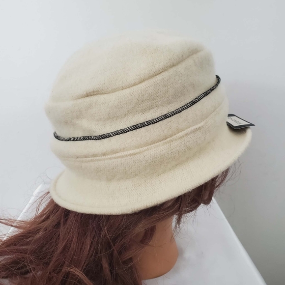 NWT- Vintage Handmade 100% Wool Felt Cloche Hat -Style Winter Retro Hat - Picture 3 of 7